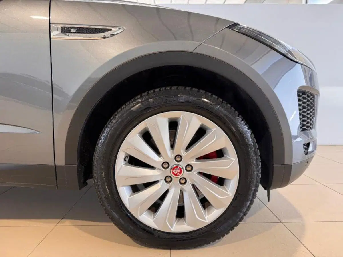 Jaguar E-Pace usata a Venezia (2)