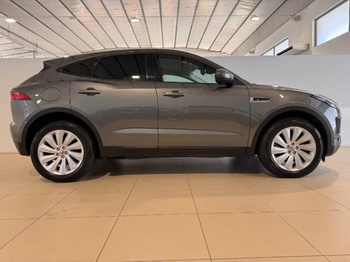 Jaguar E-Pace usata a Venezia (3)