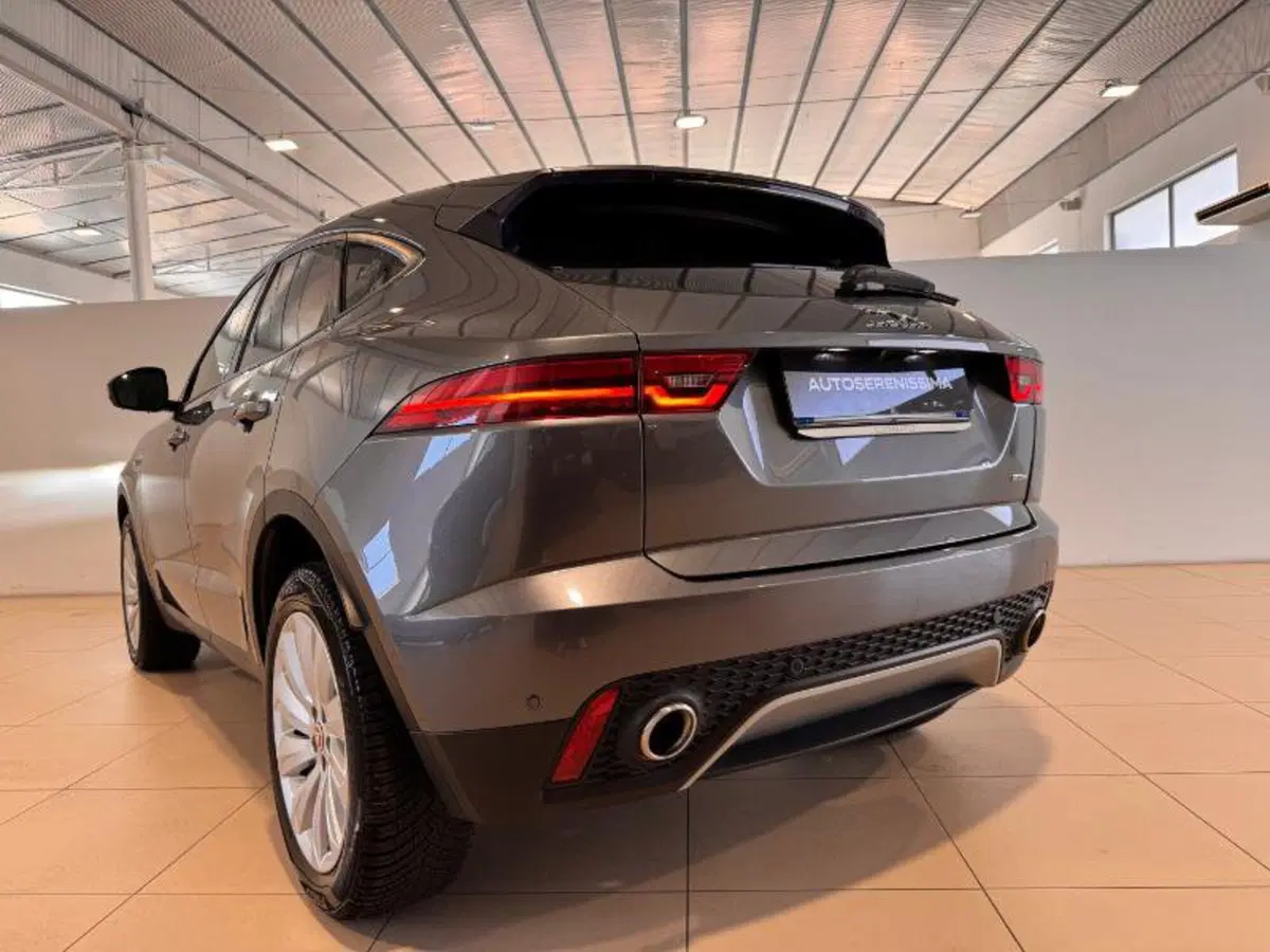 Jaguar E-Pace usata a Venezia (6)