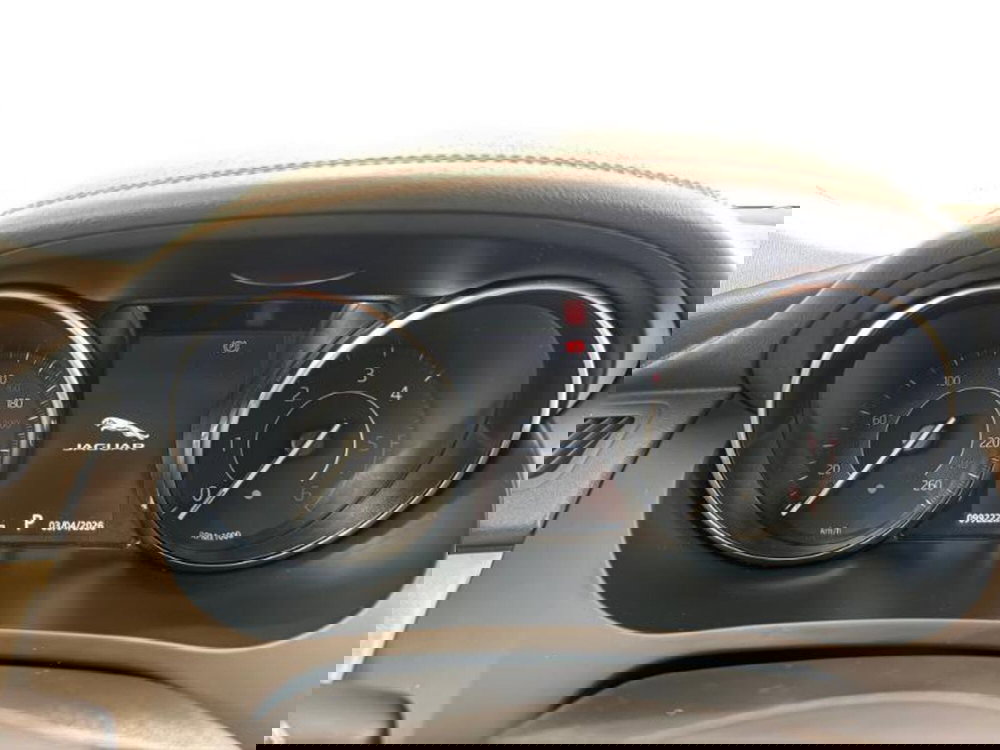 Jaguar E-Pace usata a Venezia (9)