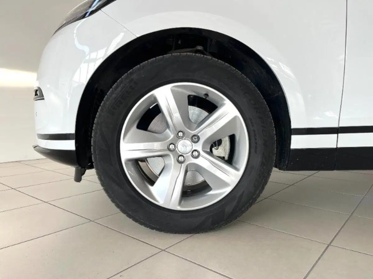 Land Rover Range Rover Velar usata a Venezia (10)