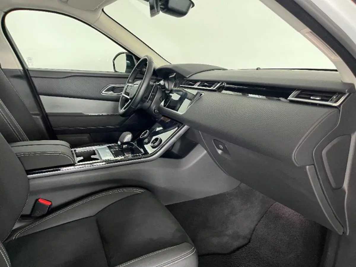 Land Rover Range Rover Velar usata a Venezia (4)