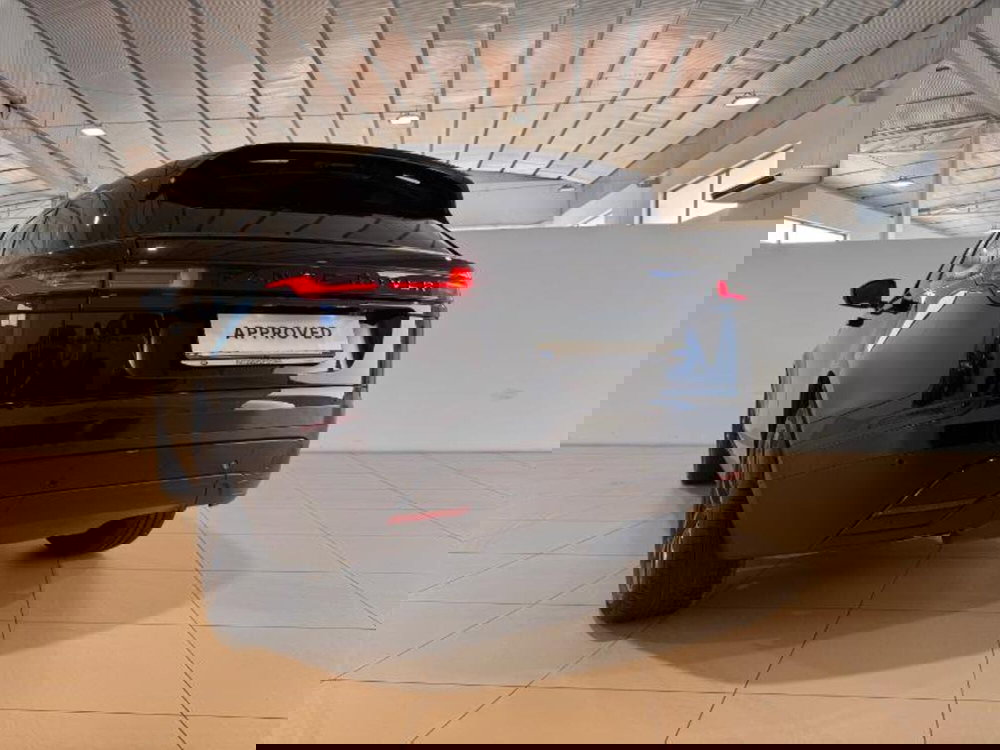 Land Rover Range Rover Velar usata a Venezia (6)