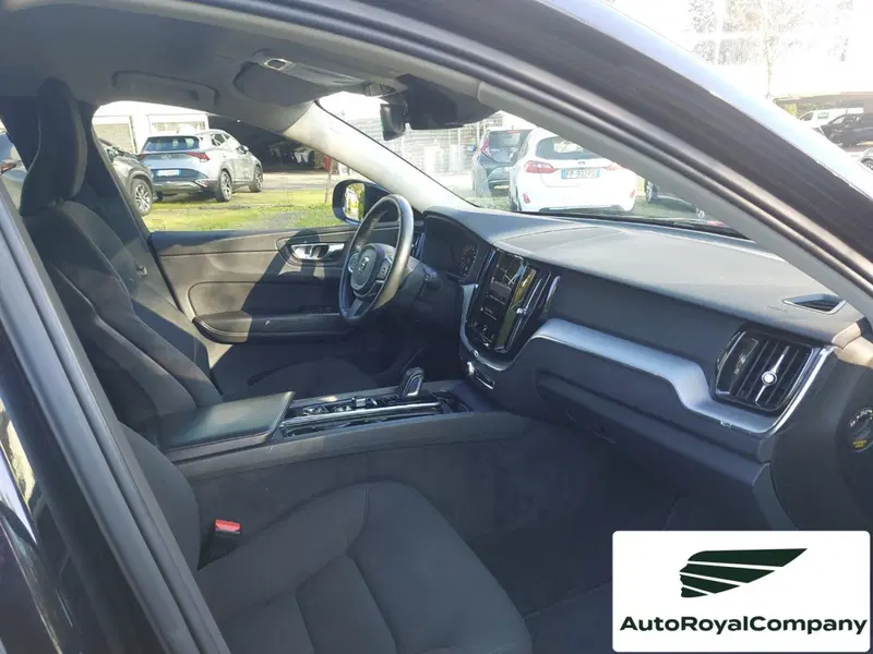Volvo XC60 usata a Roma (8)