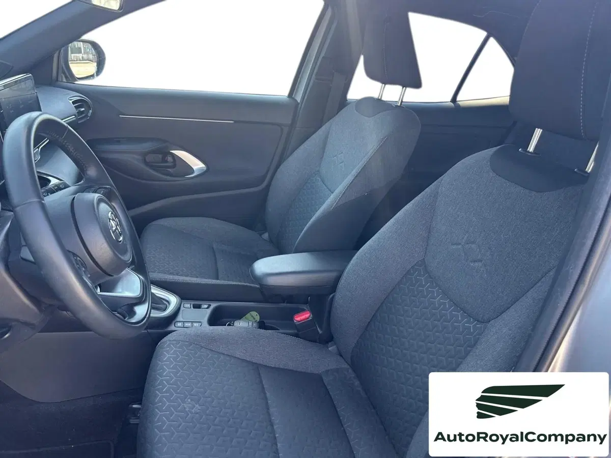 Toyota Yaris Cross usata a Roma (3)