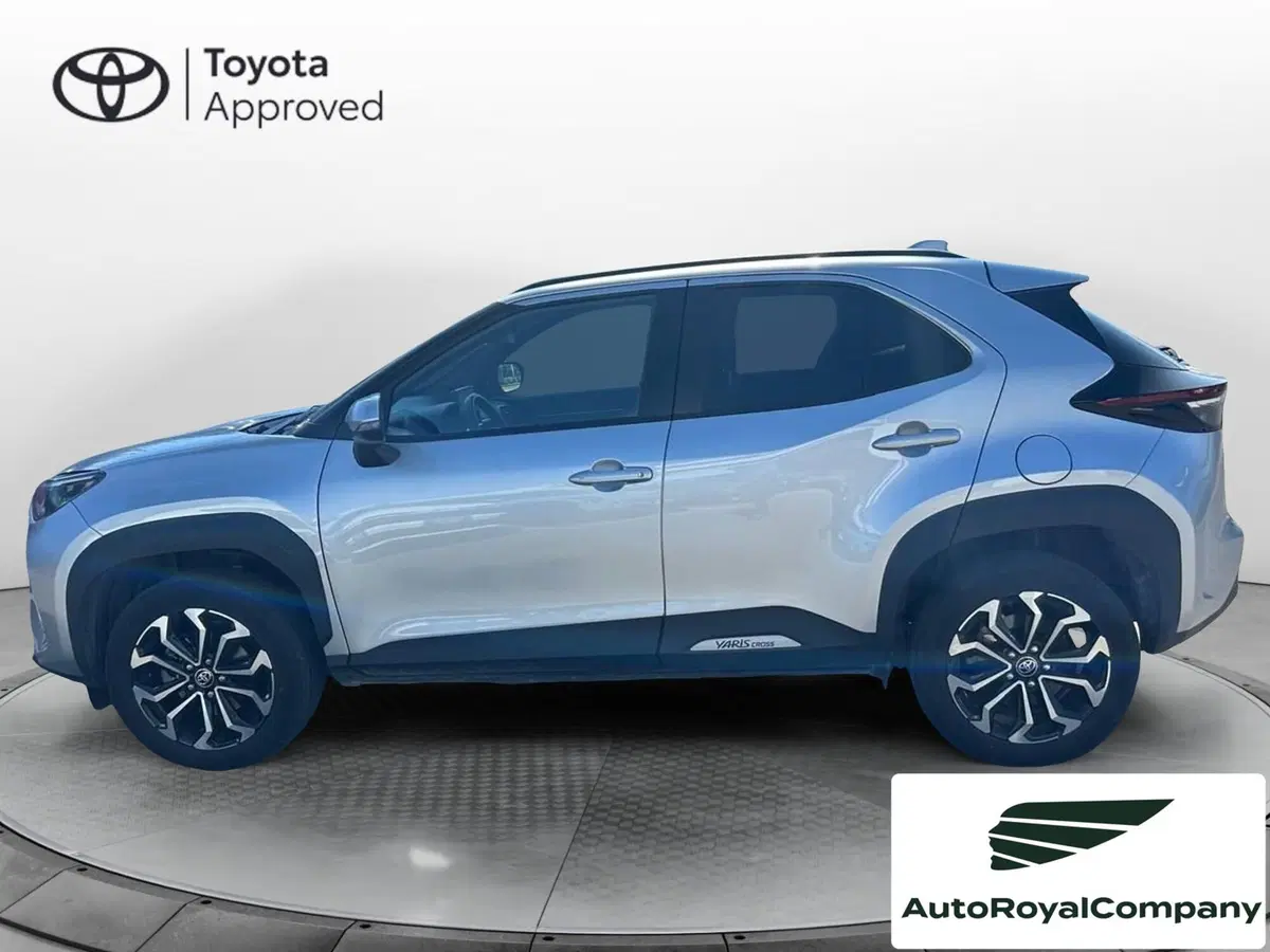 Toyota Yaris Cross usata a Roma (6)