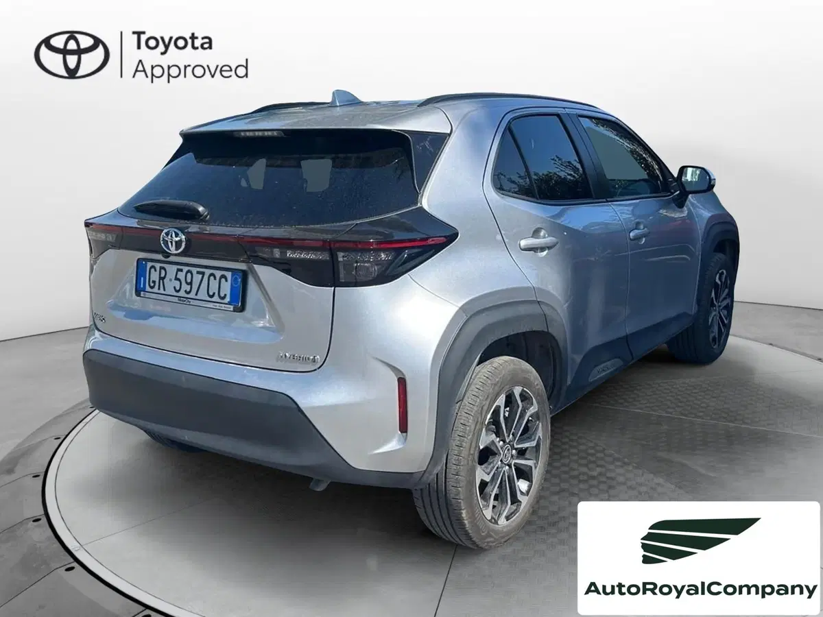 Toyota Yaris Cross usata a Roma (9)