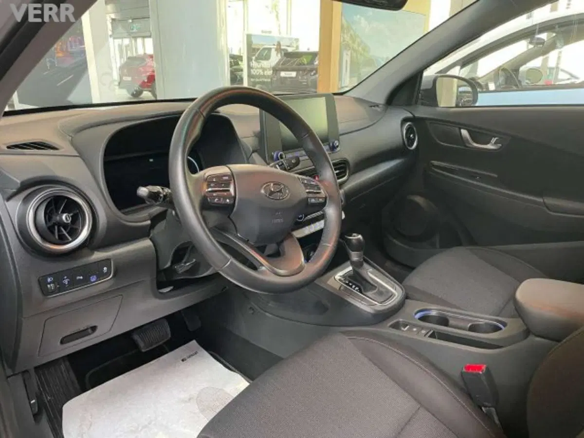 Hyundai Kona usata a Milano (11)