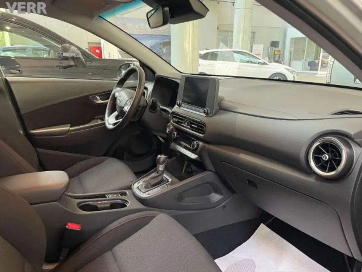 Hyundai Kona usata a Milano (13)