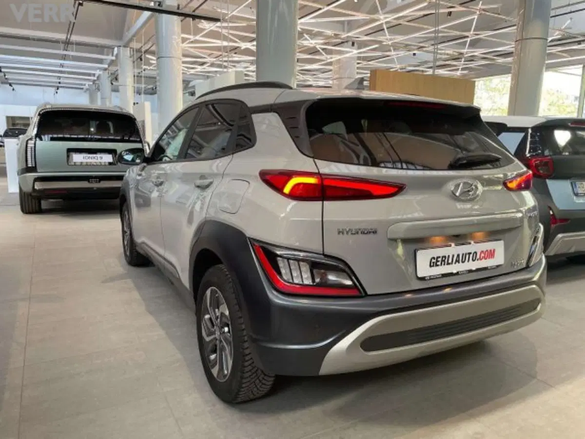 Hyundai Kona usata a Milano (8)
