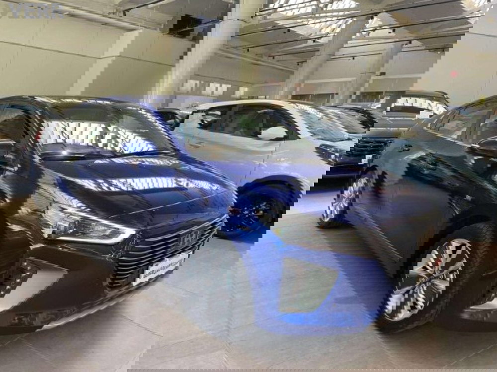 Hyundai Ioniq usata a Milano (3)
