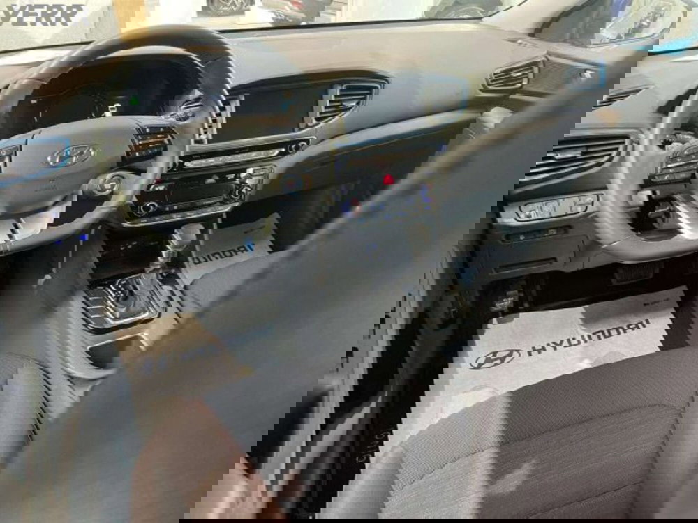 Hyundai Ioniq usata a Milano (9)