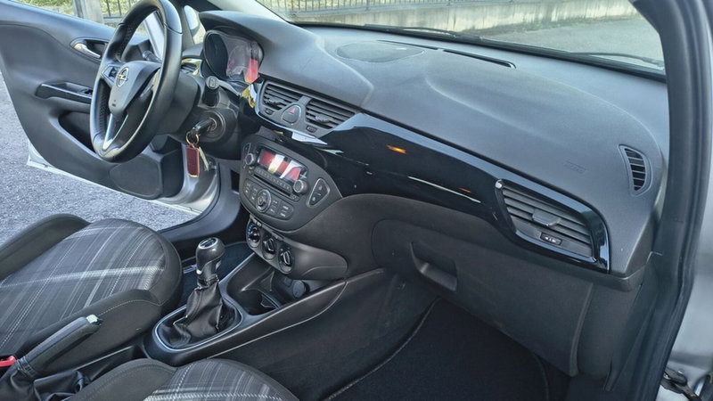 Opel Corsa usata a Padova (10)