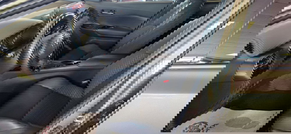 Toyota Toyota C-HR usata a Messina (6)