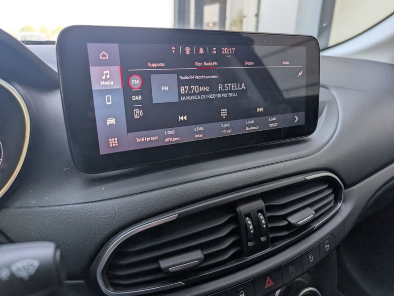 Fiat Tipo Station Wagon usata a Milano (12)