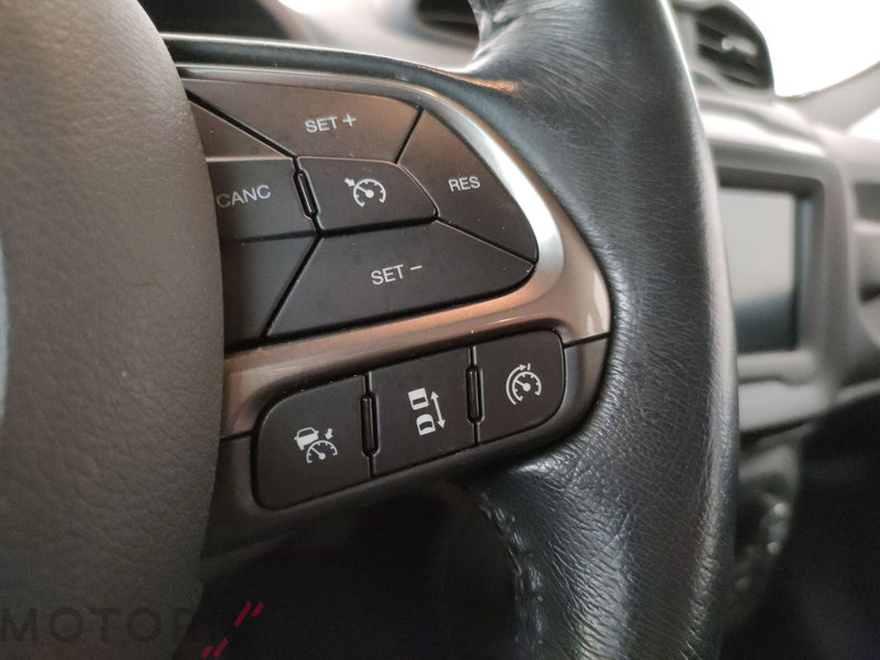 Jeep Renegade usata a Varese (15)