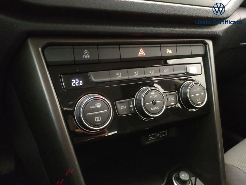 Volkswagen T-Roc usata a Varese (13)
