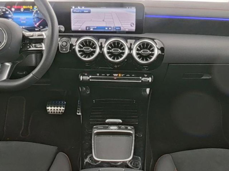 Mercedes-Benz CLA usata a Milano (7)