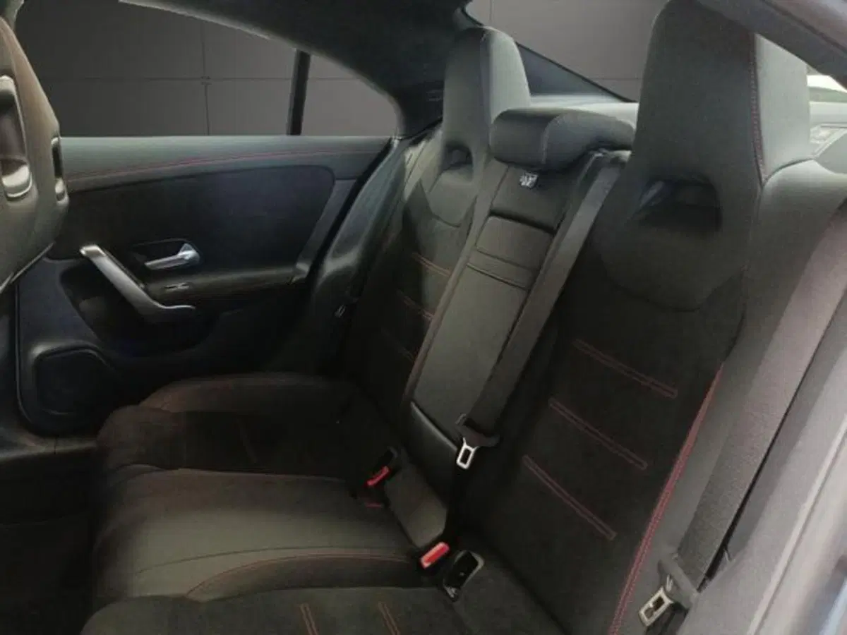 Mercedes-Benz CLA usata a Milano (12)