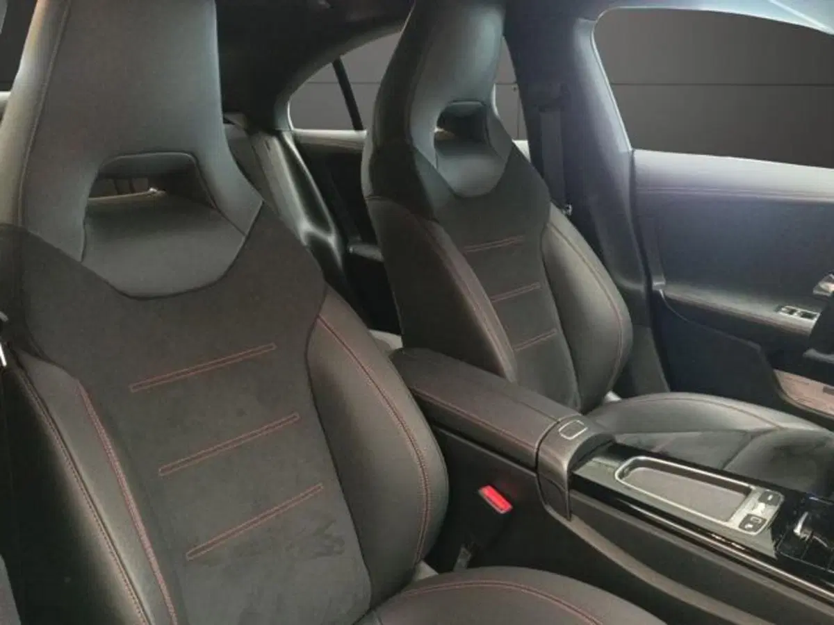 Mercedes-Benz CLA usata a Milano (15)