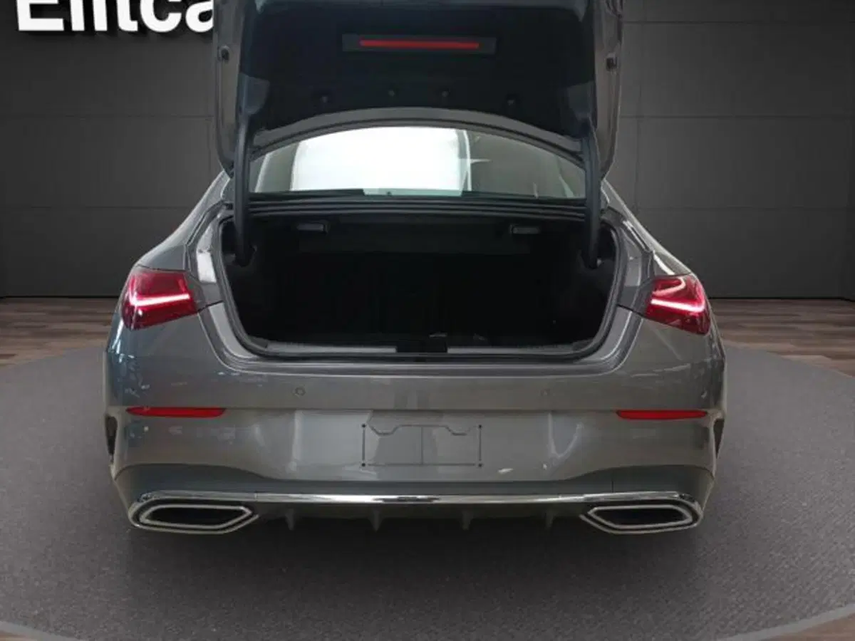 Mercedes-Benz CLA usata a Milano (18)