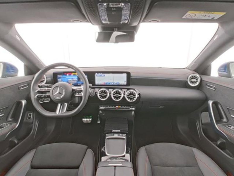 Mercedes-Benz CLA Shooting Brake usata a Milano (4)