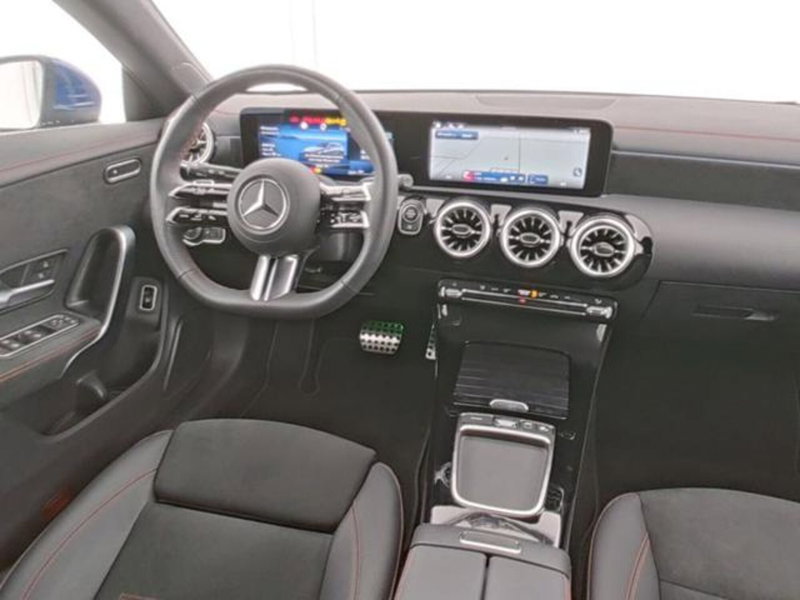 Mercedes-Benz CLA Shooting Brake usata a Milano (5)