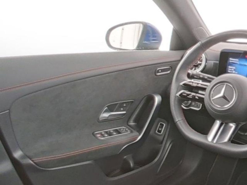 Mercedes-Benz CLA Shooting Brake usata a Milano (6)