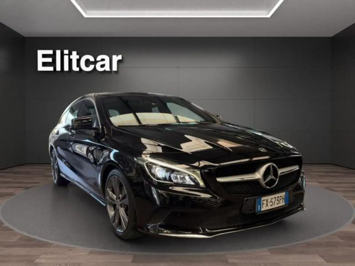 Mercedes-Benz CLA Shooting Brake usata a Milano (3)