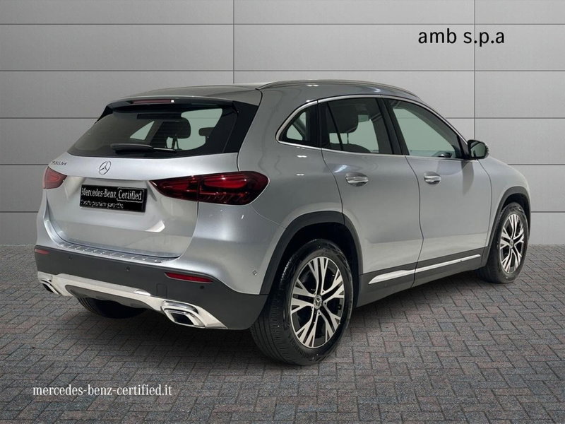 Mercedes-Benz GLA SUV usata a Napoli (2)