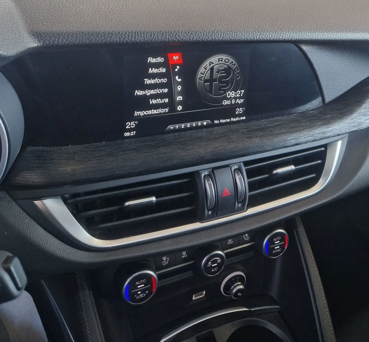 Alfa Romeo Stelvio usata a Terni (14)