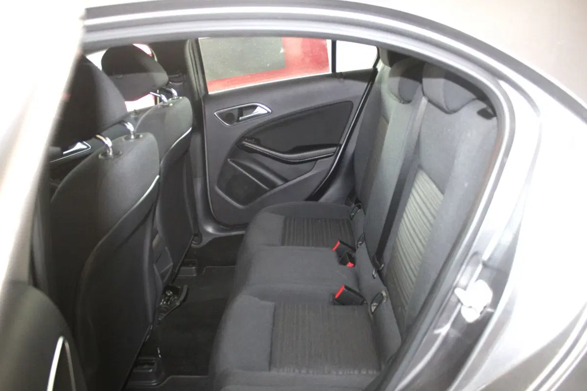 Mercedes-Benz Classe A usata a Terni (9)