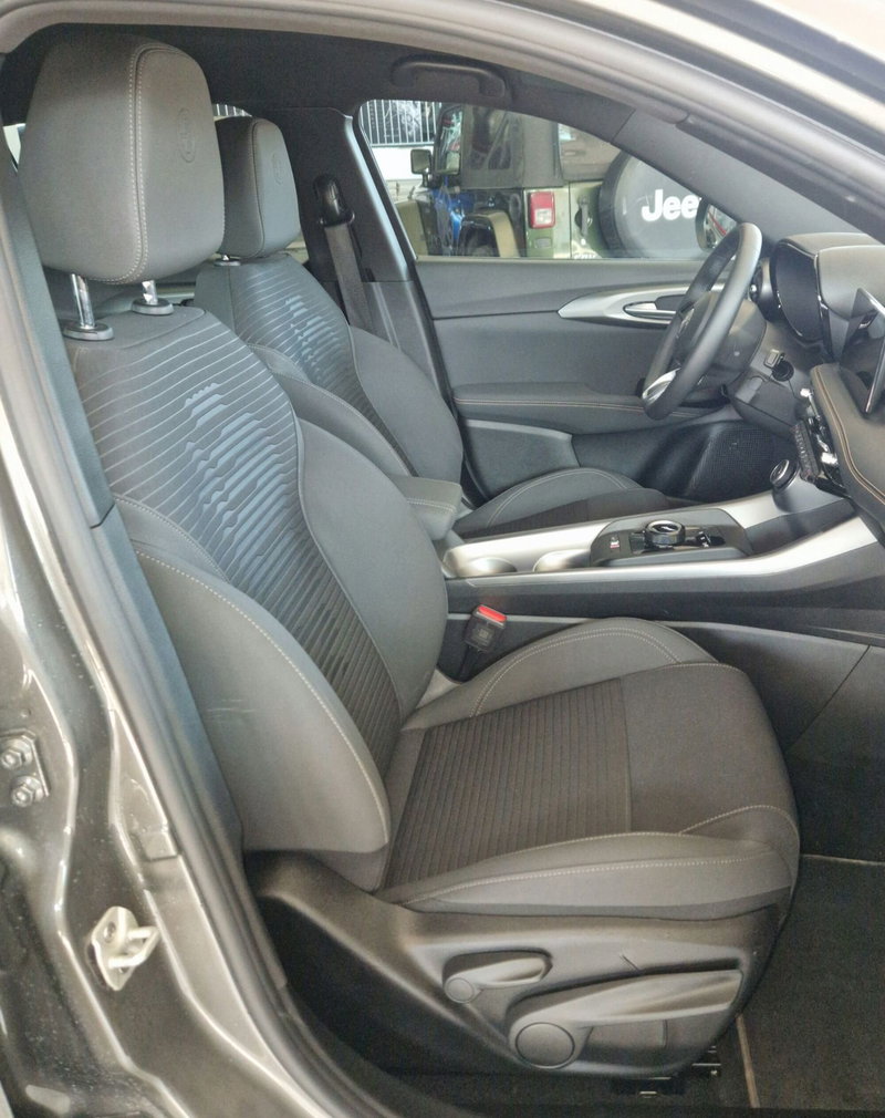 Alfa Romeo Tonale usata a Terni (8)