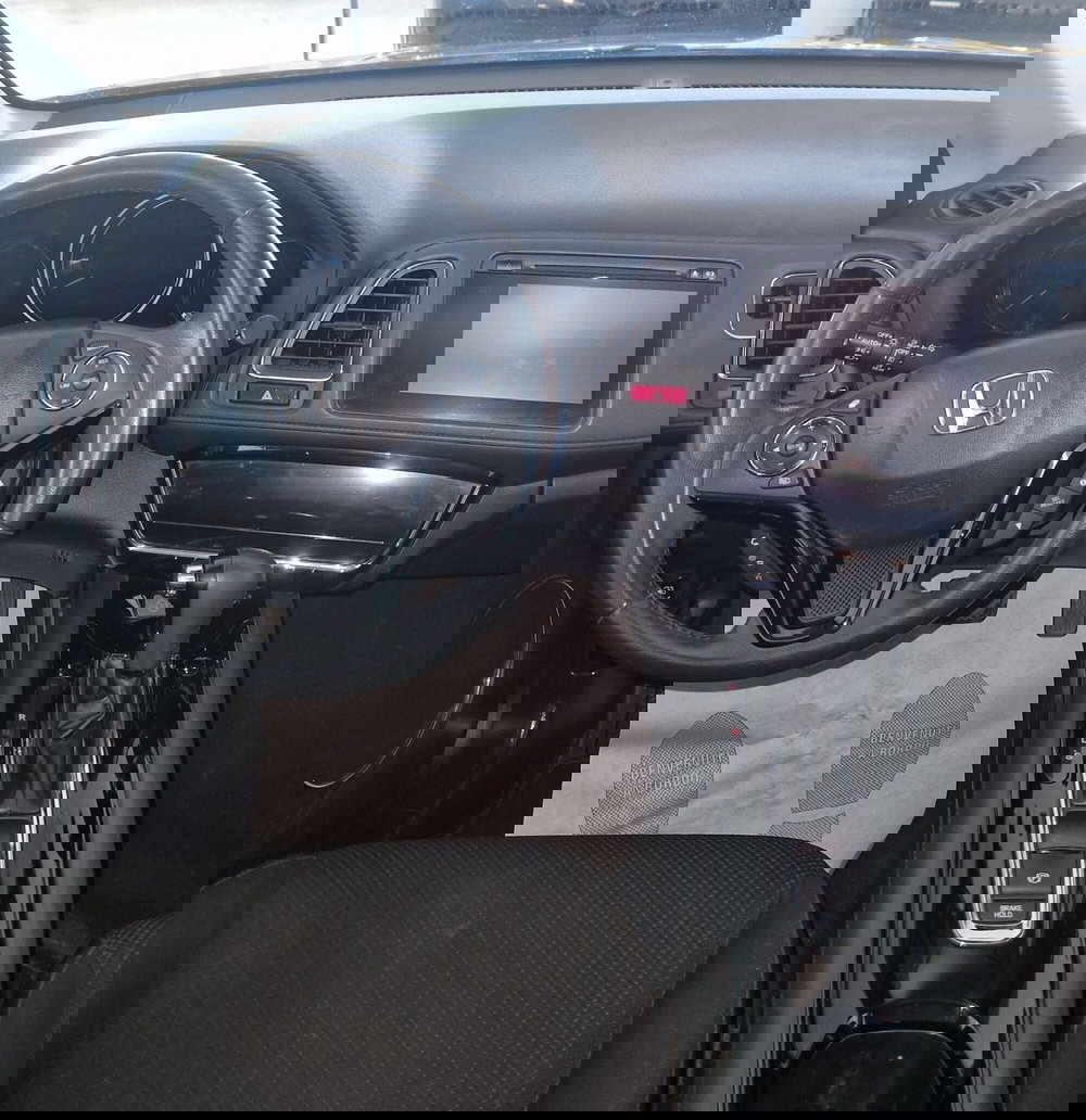 Honda HR-V usata a Terni (11)