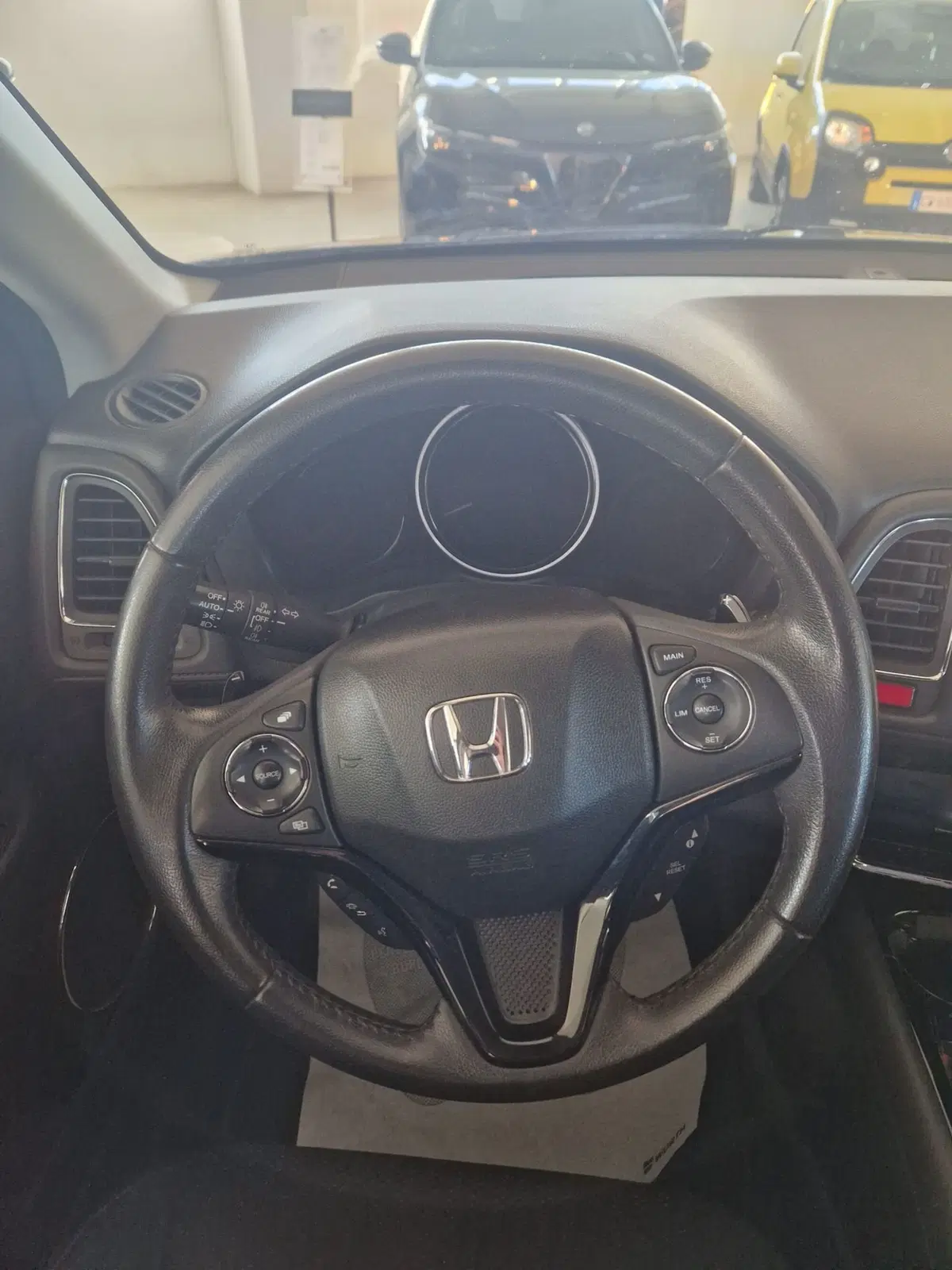 Honda HR-V usata a Terni (12)