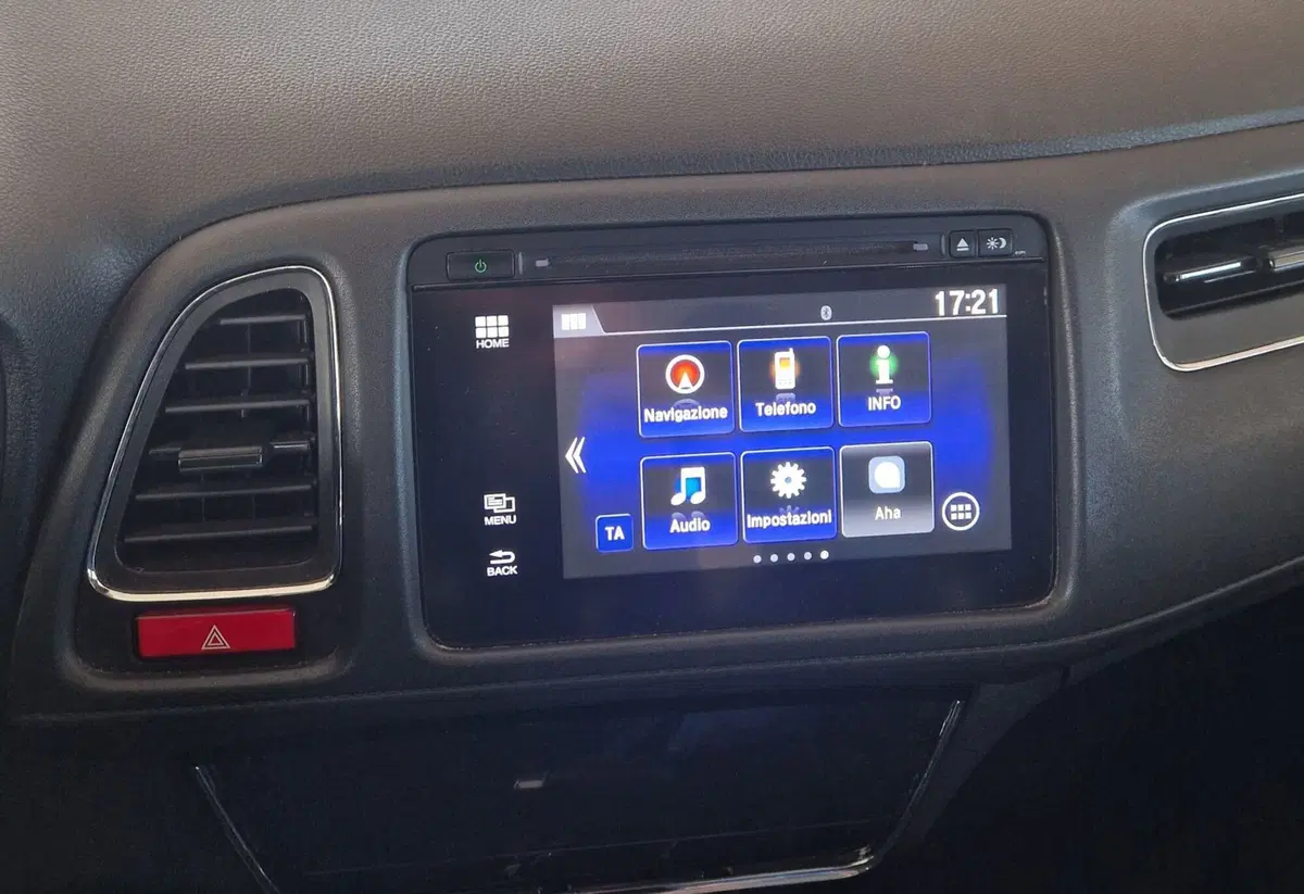Honda HR-V usata a Terni (14)
