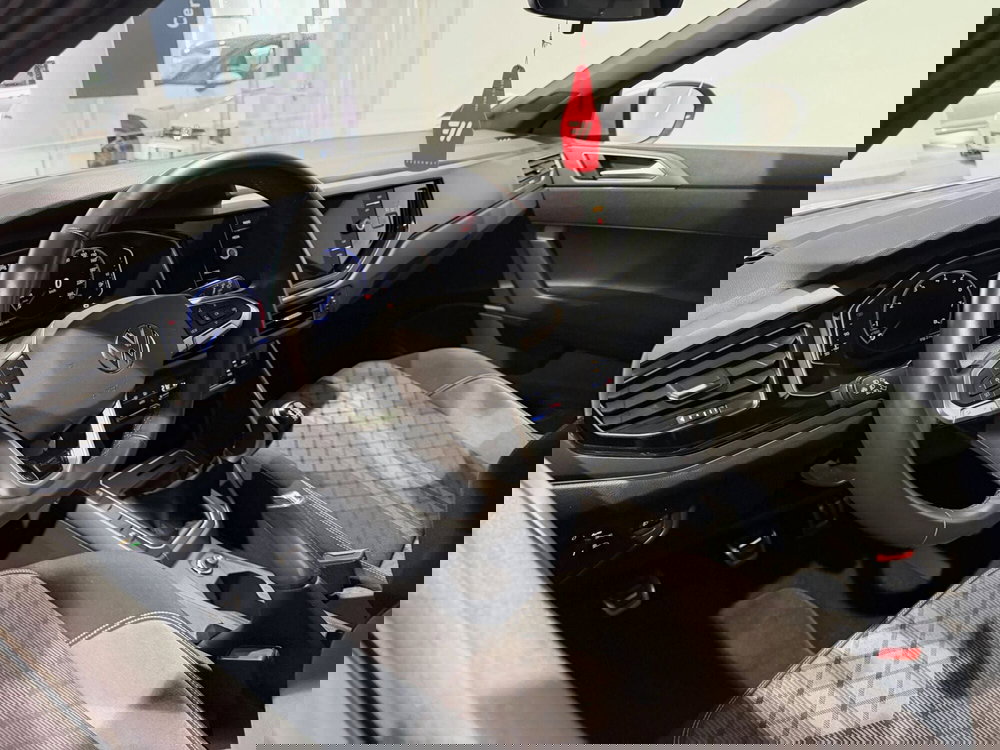 Volkswagen Taigo usata a Genova (9)