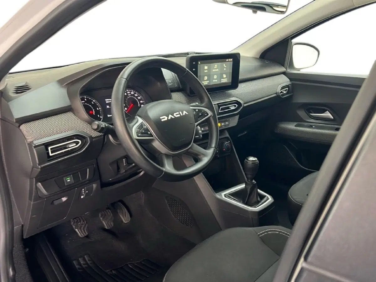 Dacia Sandero Streetway usata a Roma (15)