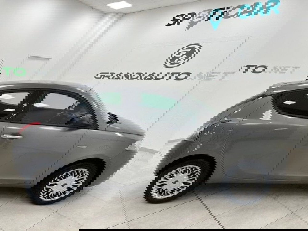 Lancia Ypsilon usata a Alessandria (4)