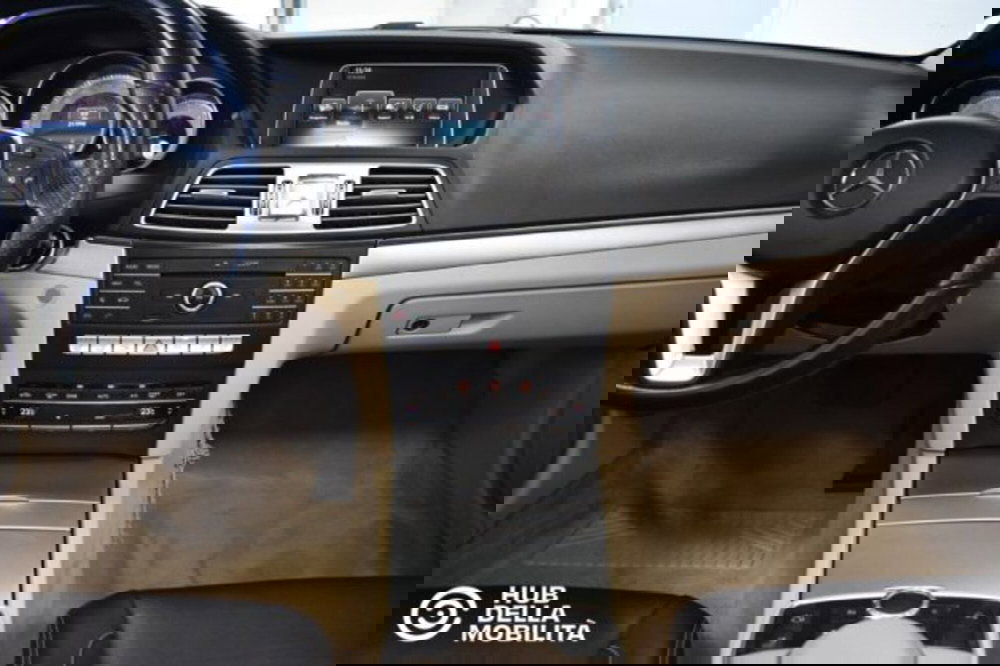 Mercedes-Benz Classe E Cabrio usata a Perugia (14)