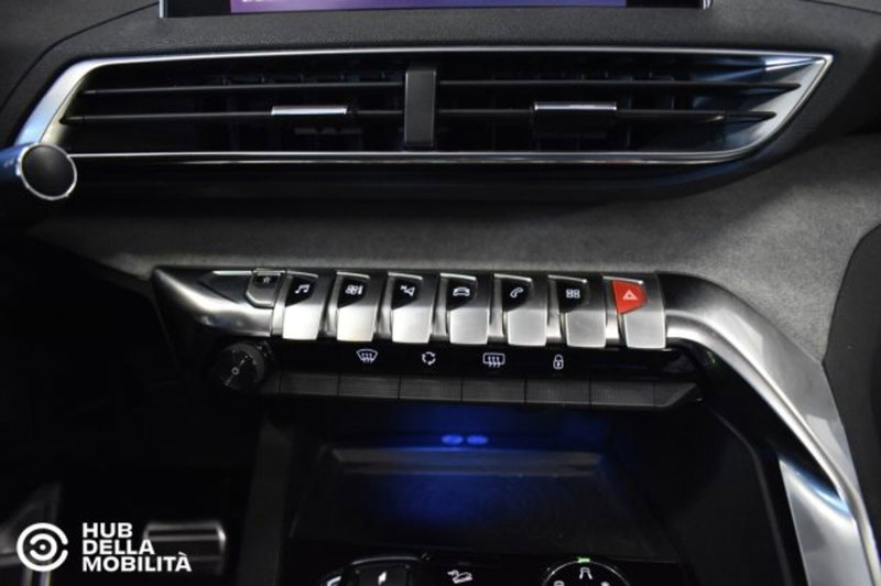 Peugeot 5008 usata a Perugia (13)