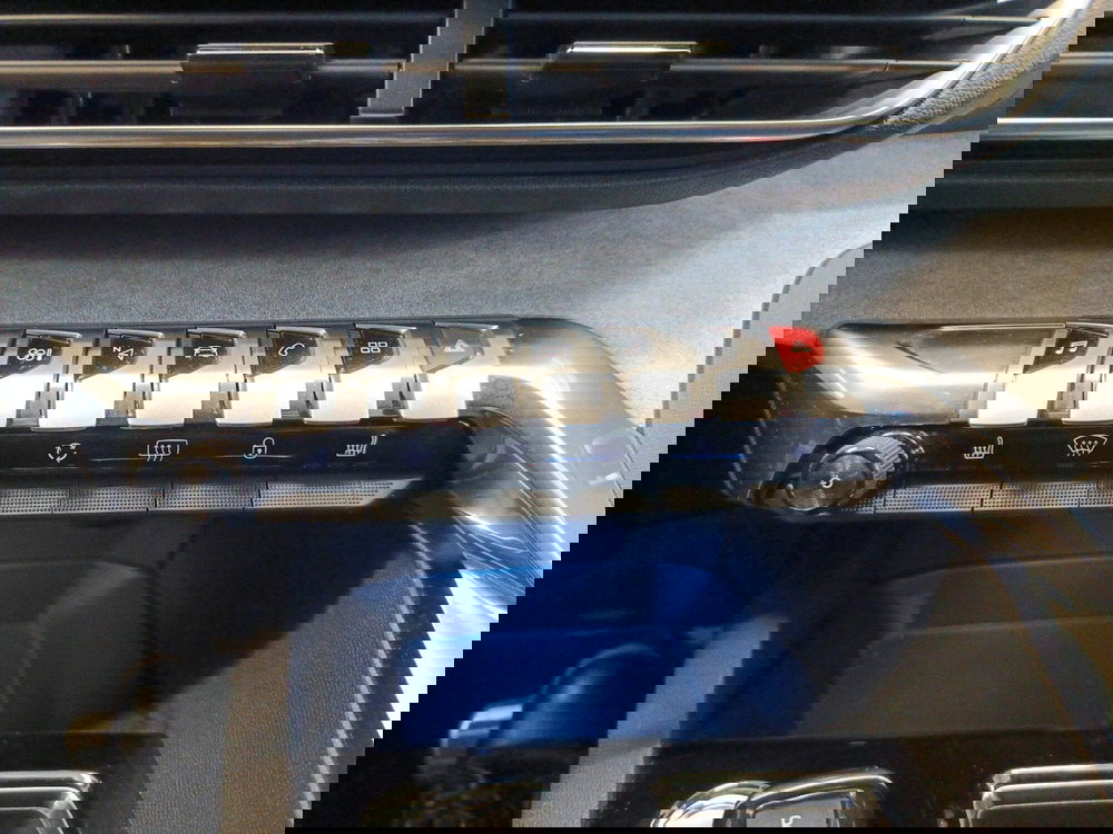 Peugeot 5008 usata a Varese (15)