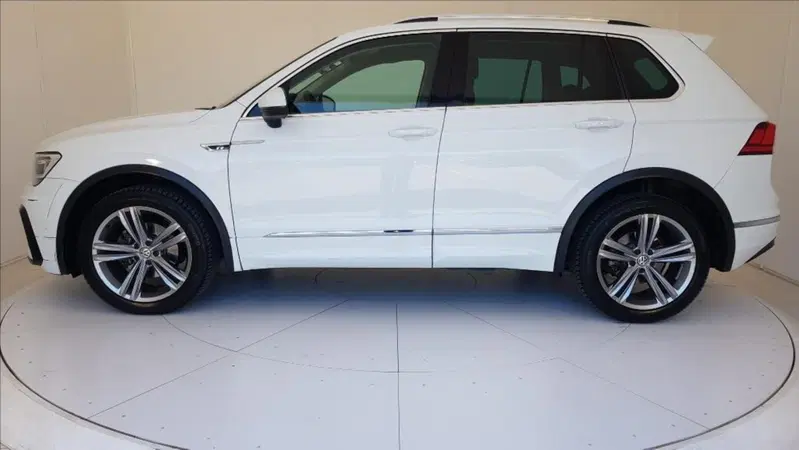 Volkswagen Tiguan usata a Lucca (3)