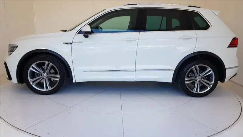 Volkswagen Tiguan usata a Lucca (3)