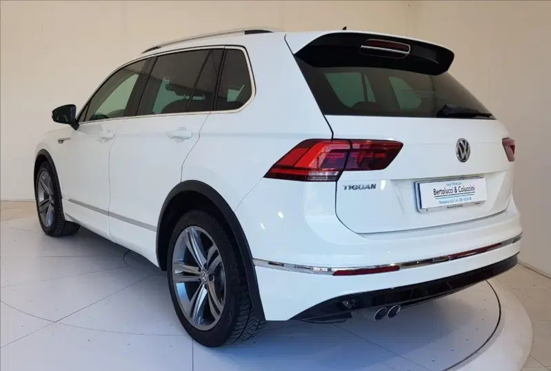 Volkswagen Tiguan usata a Lucca (4)
