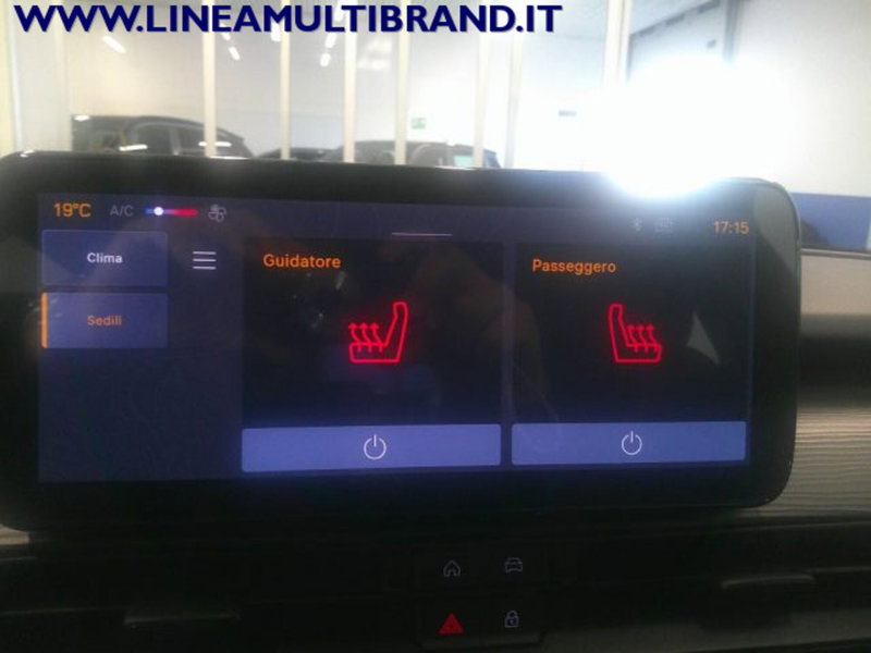 Jeep Avenger nuova a Piacenza (14)