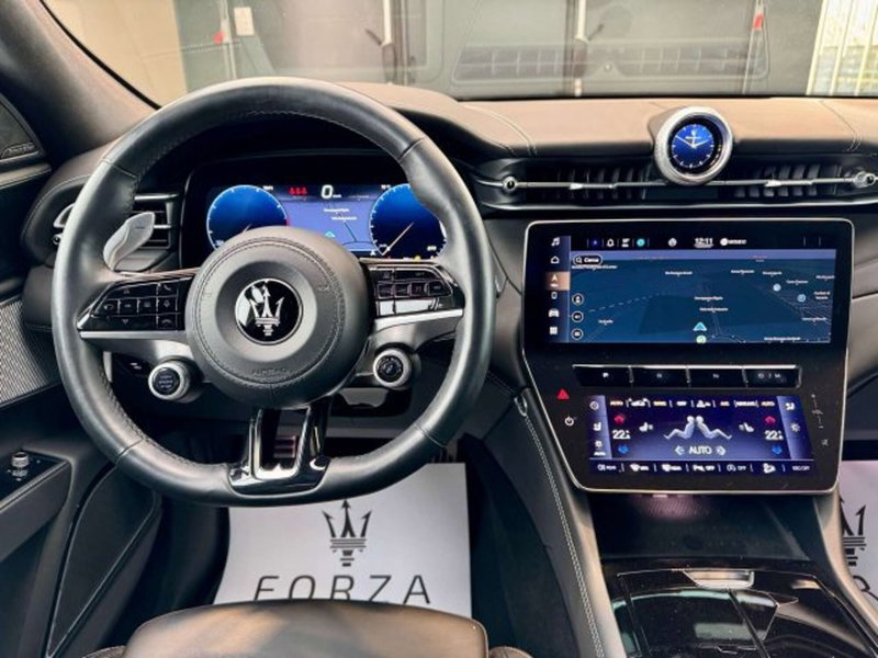 Maserati Grecale usata a Torino (9)