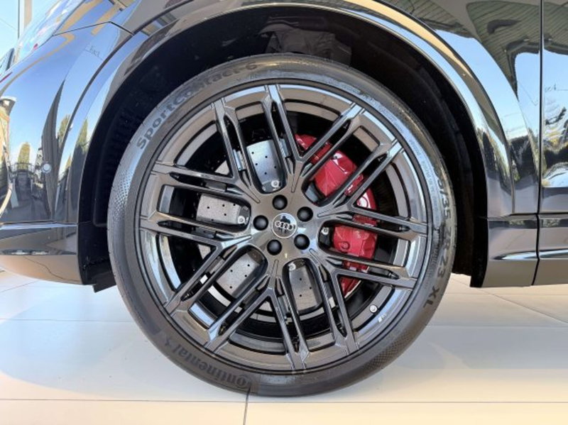 Audi RS Q8 nuova a Torino (4)