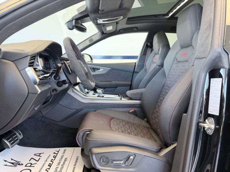 Audi RS Q8 nuova a Torino (5)
