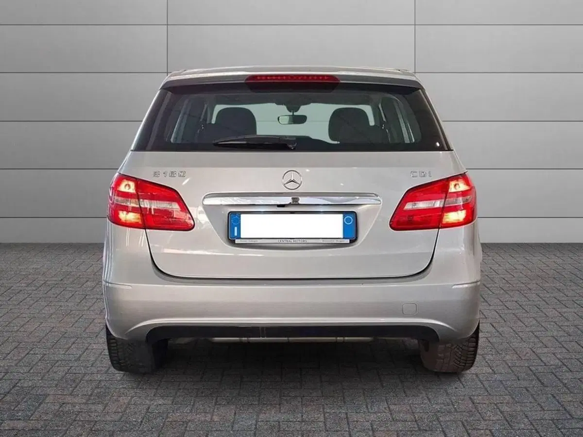 Mercedes-Benz Classe B usata a Torino (4)